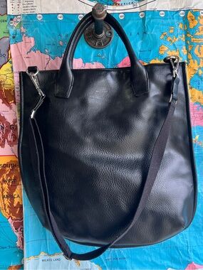 Matt & Nat Black Messenger Tote with Detachable Strap